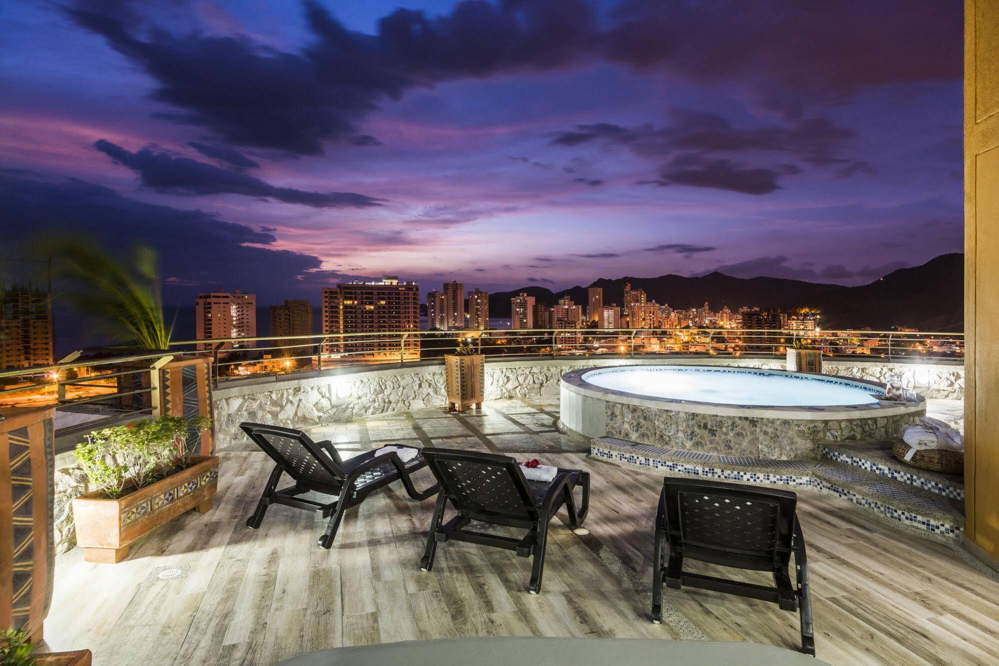 Terrazas Tayrona Travelers Apartamentos Y Suites サンタ・マルタ エクステリア 写真